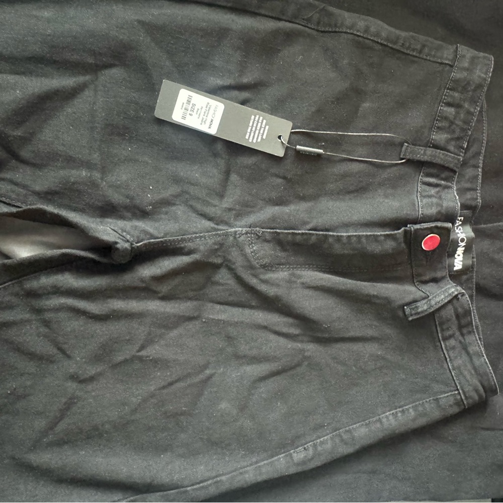 Fashion Nova Black High-Rise Jeans